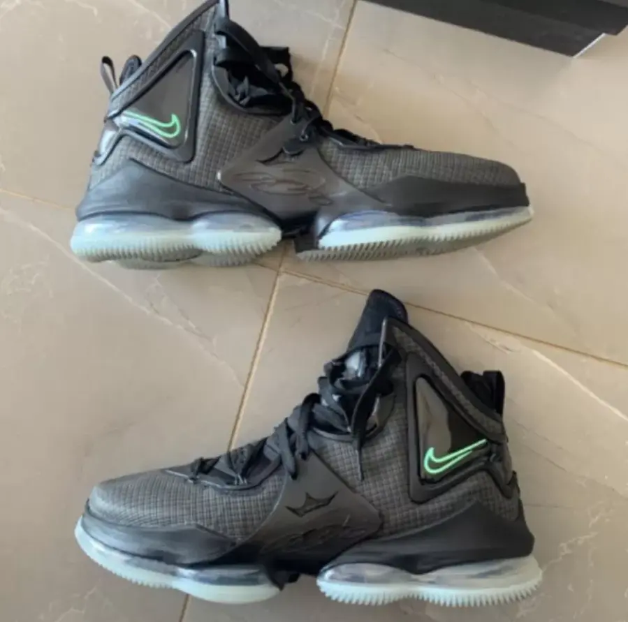 Giày Nike Lebron 19 'Black Anthracite Green Glow' CZ0203-003 - Ảnh 4