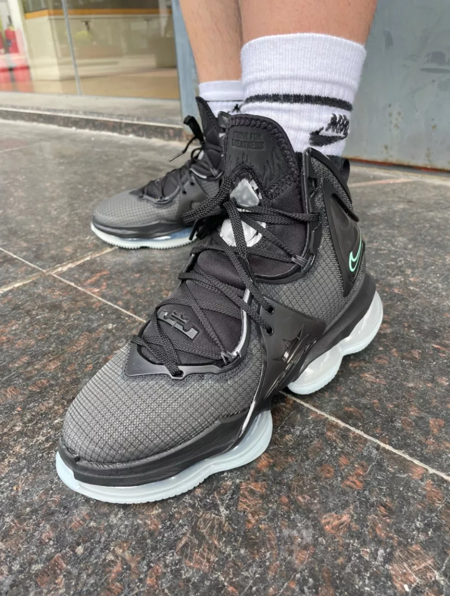 Giày Nike LeBron 19 'Black Aqua' DC9340-003 - Ảnh 3
