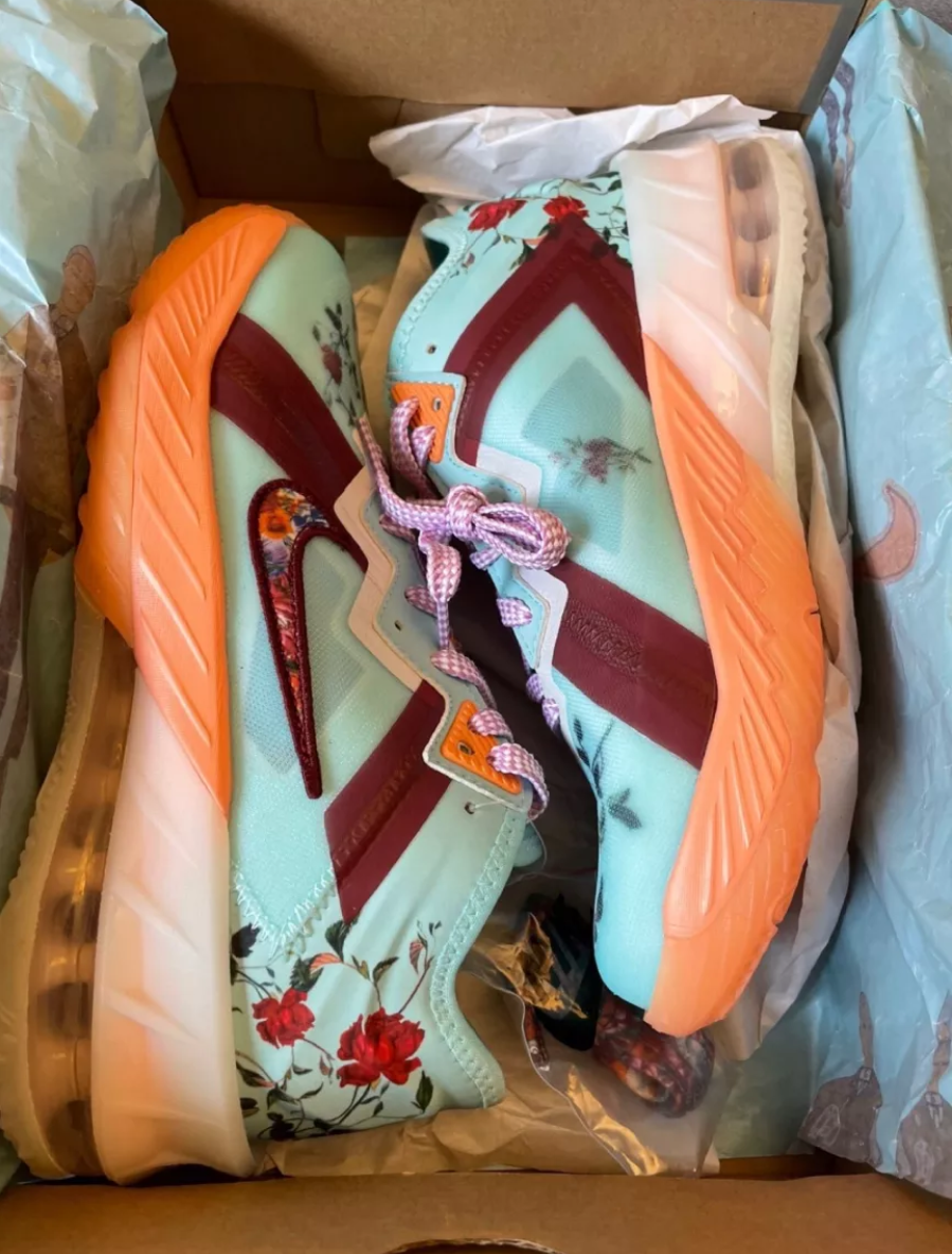 Giày Nike Mimi Plange x LeBron 18 Low 'Daughters' CV7562-400 - Ảnh 3