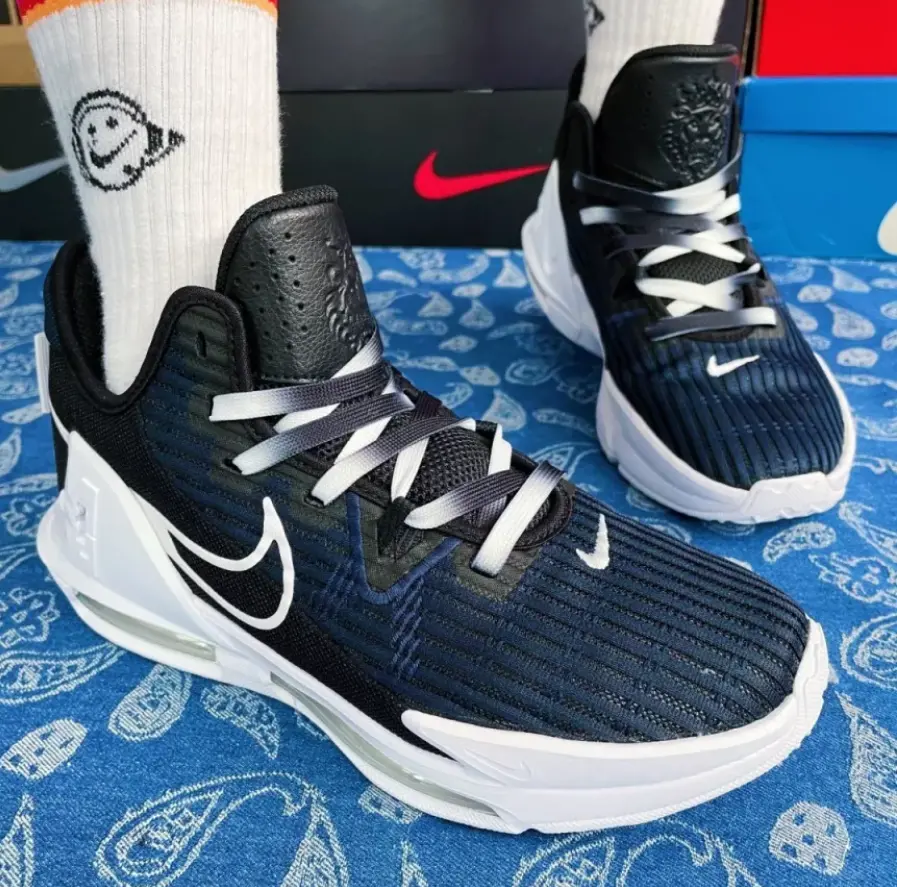 Alternative view of Giày Nike LeBron Witness 6 'Black Navy' DC8994-002