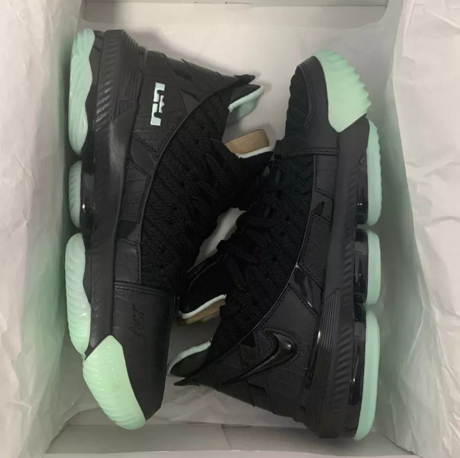 Giày Nike LeBron 16 'Glow' CD2451-001 - Ảnh 5