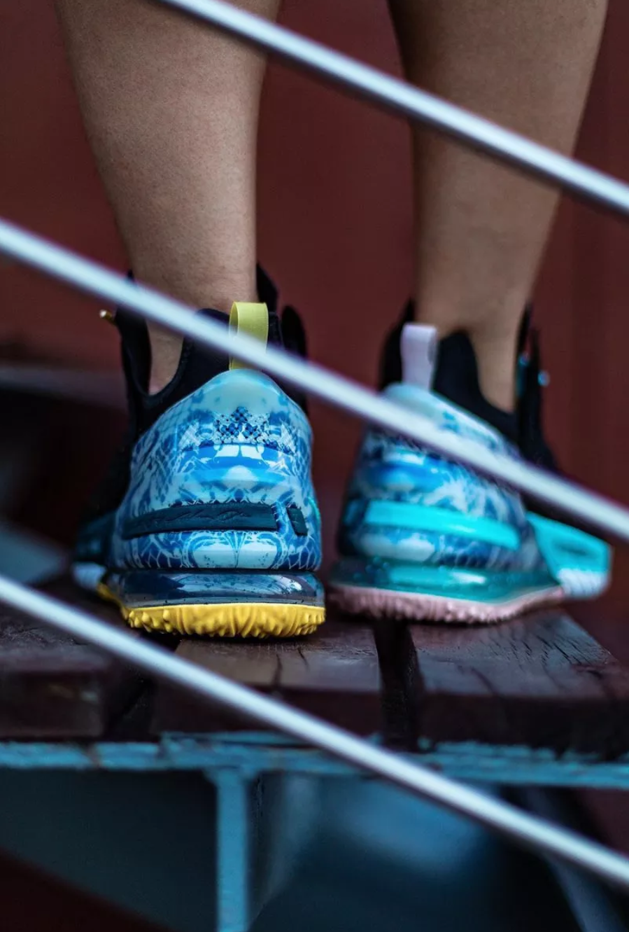 Giày Nike LeBron 18 'Reflections' DB8148-003 - Ảnh 4