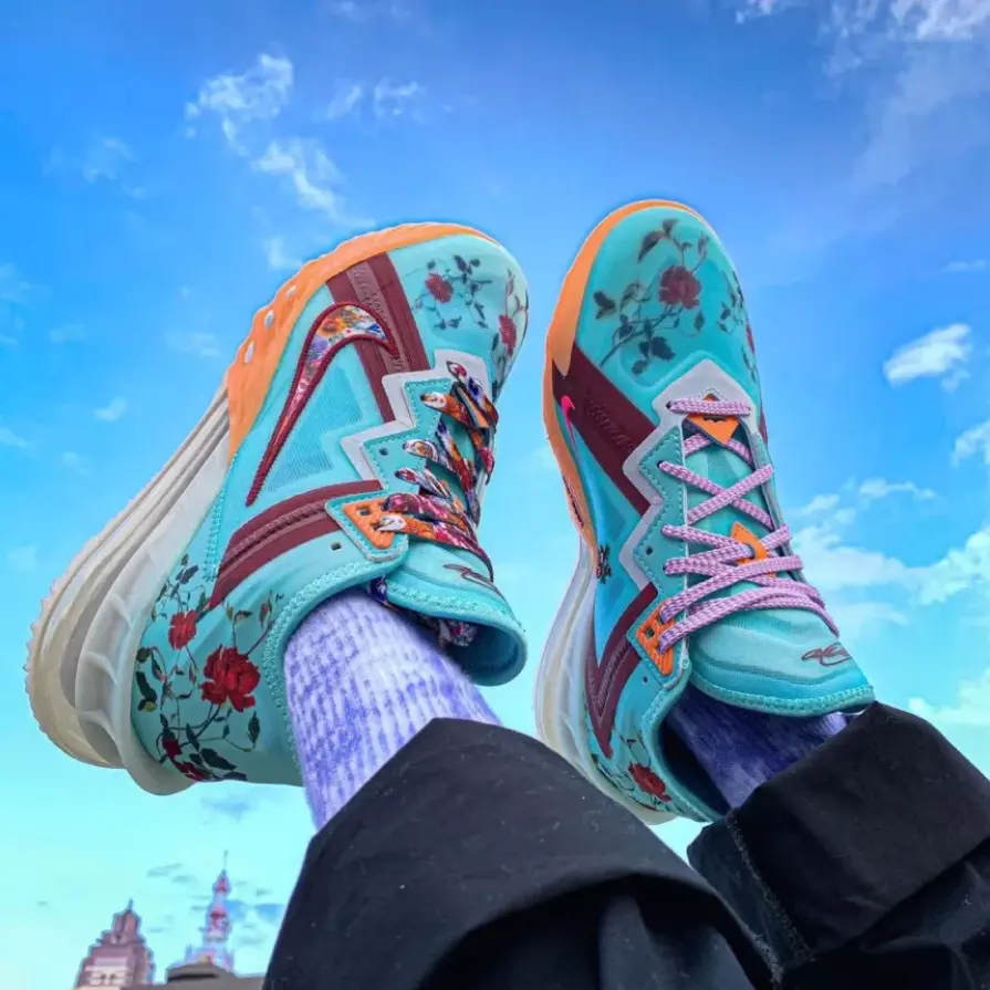 Giày Nike Mimi Plange x LeBron 18 Low GS 'Daughters' DN4177-400 - Ảnh 5