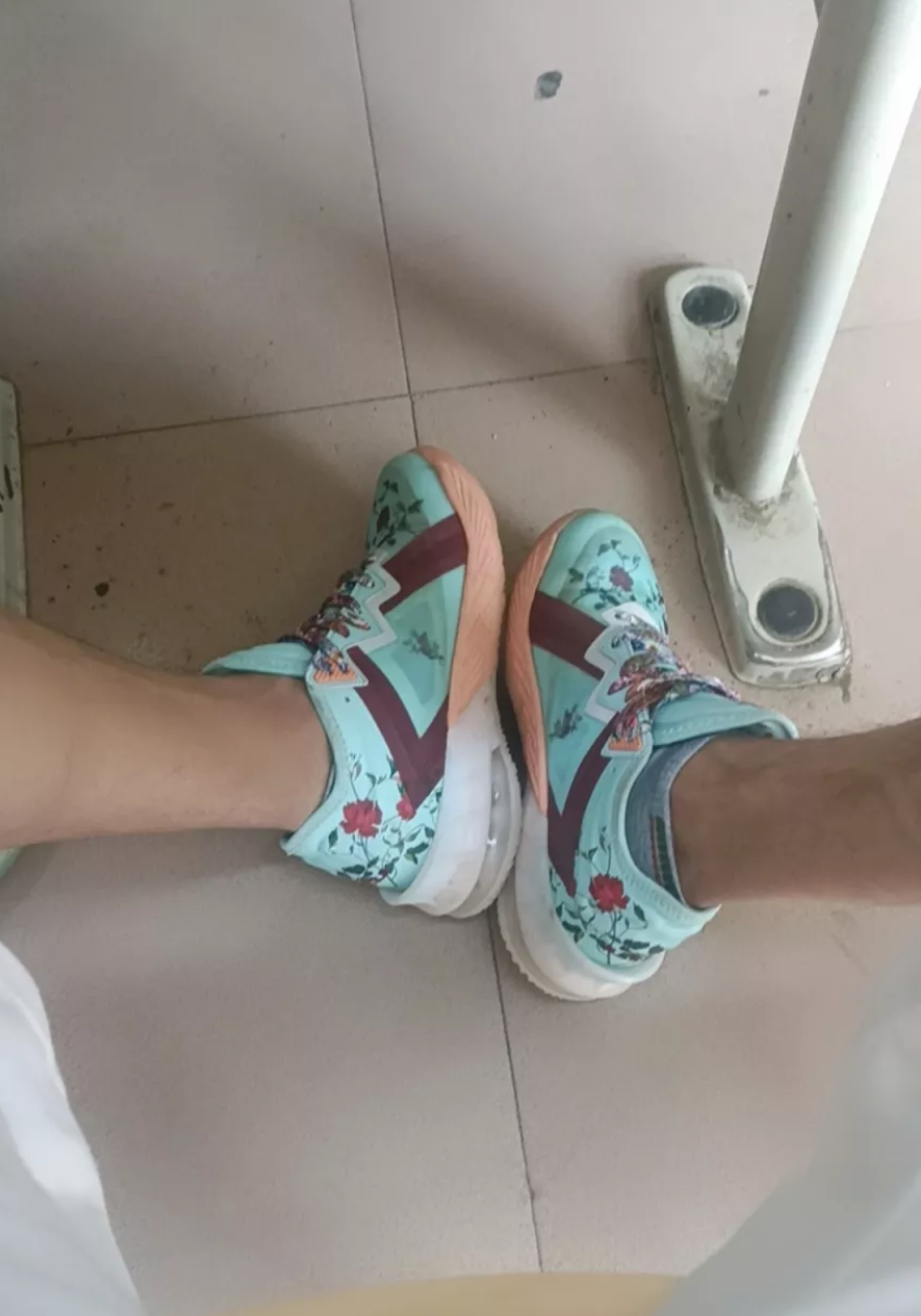 Giày Nike Mimi Plange x LeBron 18 Low GS 'Daughters' DN4177-400 - Ảnh 3