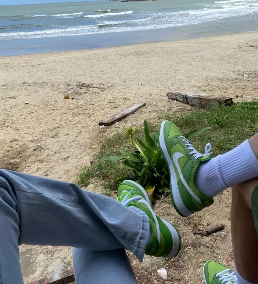Alternative view of Giày Nike Dunk Low 'Chlorophyll' DJ6188-300