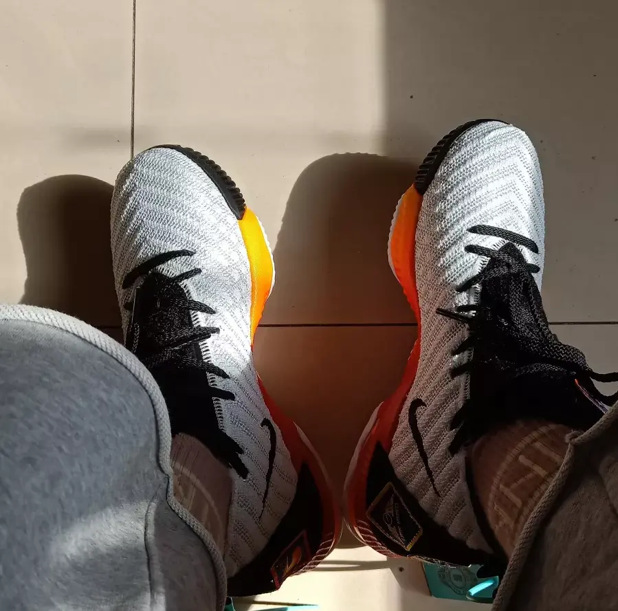 Giày Nike LeBron 16 GS 'Space Travel' AQ2465-188 - Ảnh 5
