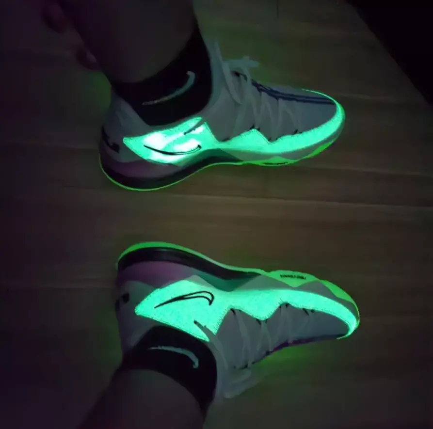 Giày Nike LeBron 17 Low EP 'Glow In The Dark' CD5006-005 - Ảnh 5