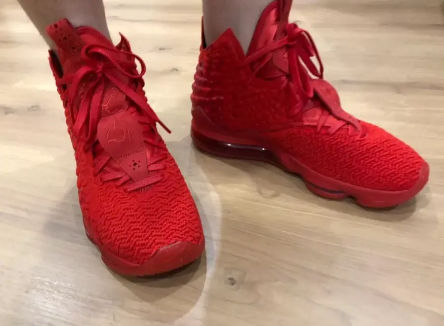 Alternative view of Giày Nike LeBron 17 EP 'Red Carpet' BQ3178-600