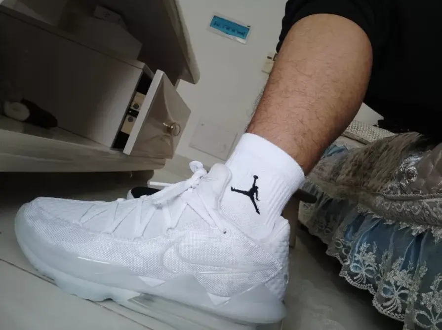 Alternative view of Giày Nike LeBron 17 Low EP 'White Camo' CD5006-103