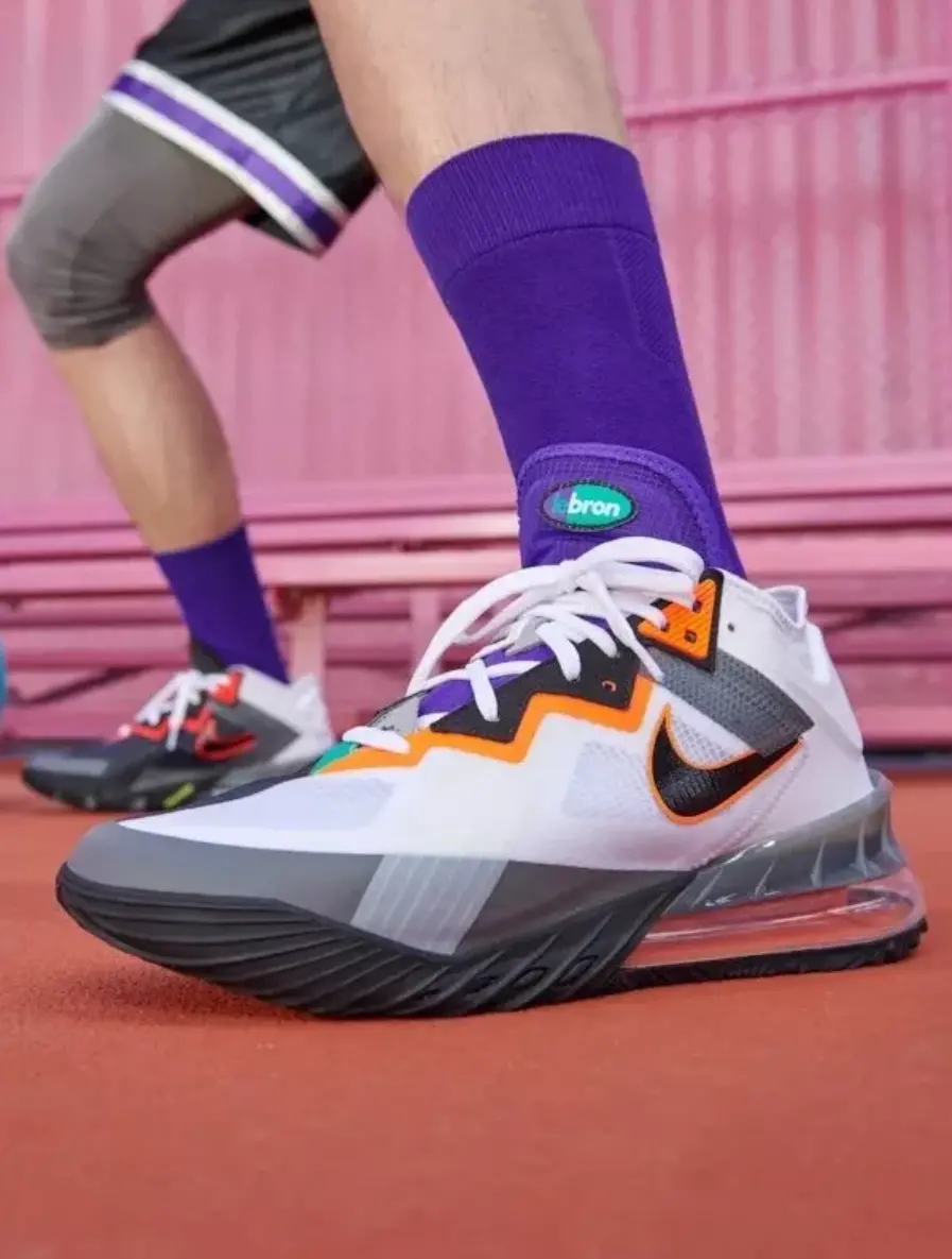 Giày Nike LeBron 18 Low 'Air Max 95 Greedy' CV7562-100 - Ảnh 4