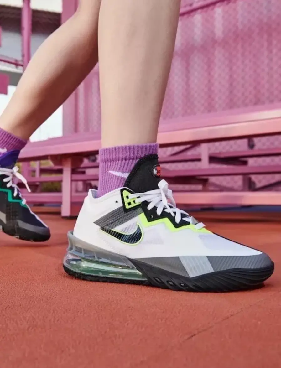 Giày Nike LeBron 18 Low 'Air Max 95 Greedy' CV7562-100 - Ảnh 3