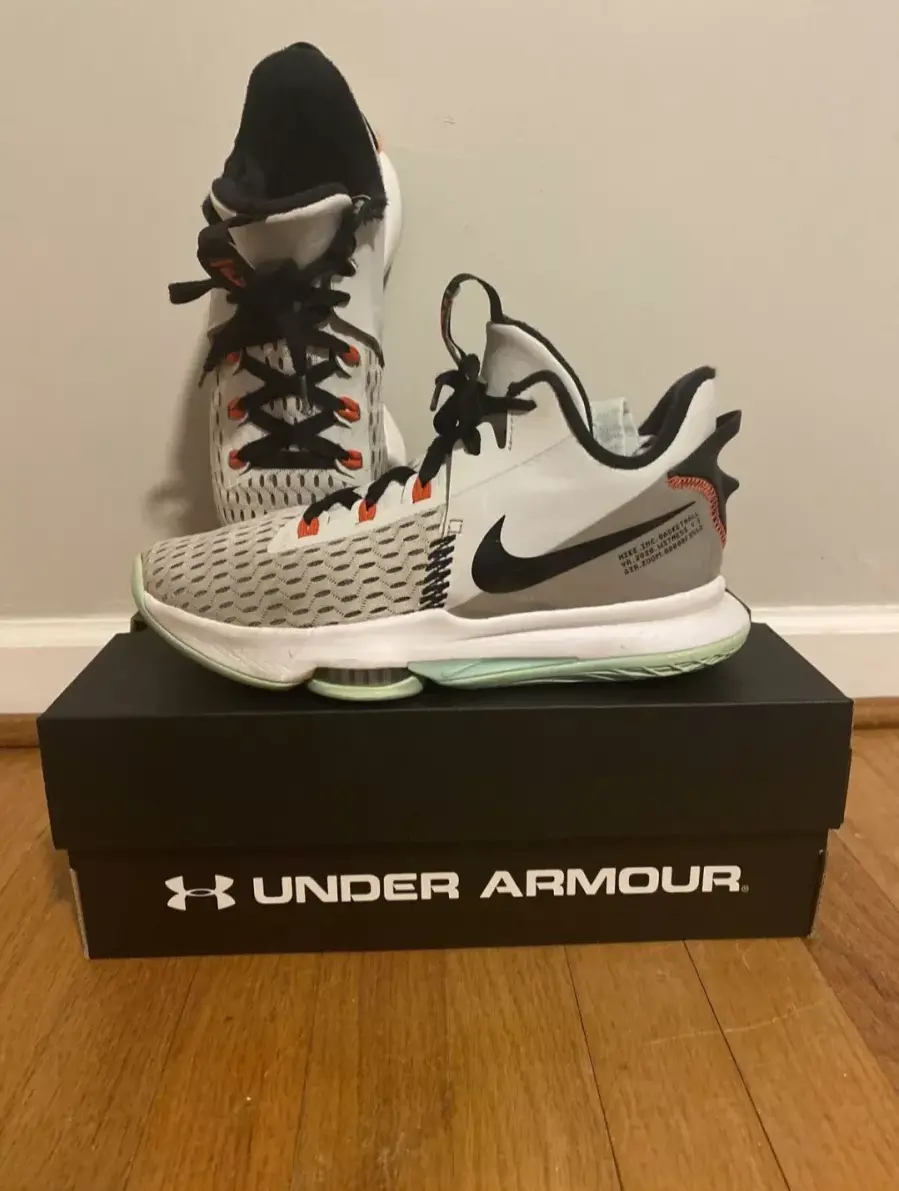 Giày Nike LeBron Witness 5 'Pure Platinum Light Dew' CQ9380-006 - Ảnh 3
