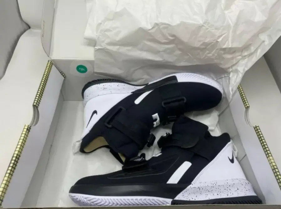 Giày Nike LeBron Soldier 13 SFG TB 'Black White' CN9809-002 - Ảnh 4