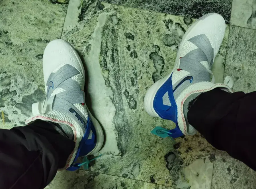 Alternative view of Giày Nike LeBron Soldier 12 'Provence Purple' AO2609-101
