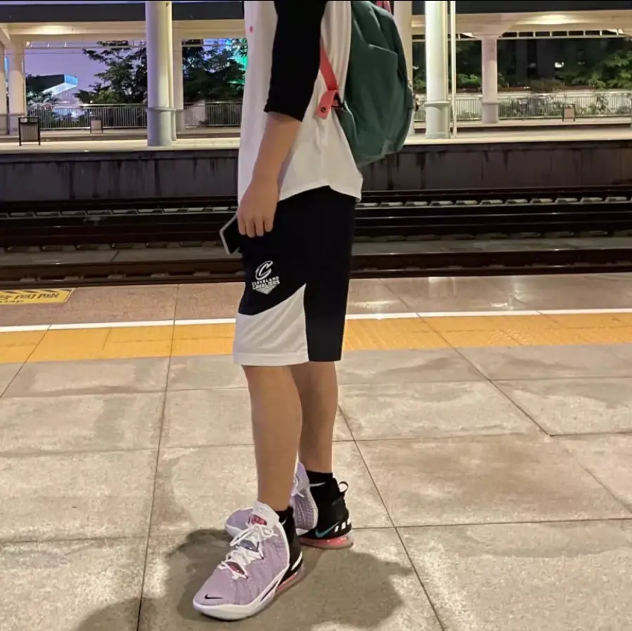 Giày Nike LeBron 18 GS 'Graffiti' CW2760-900 - Ảnh 5