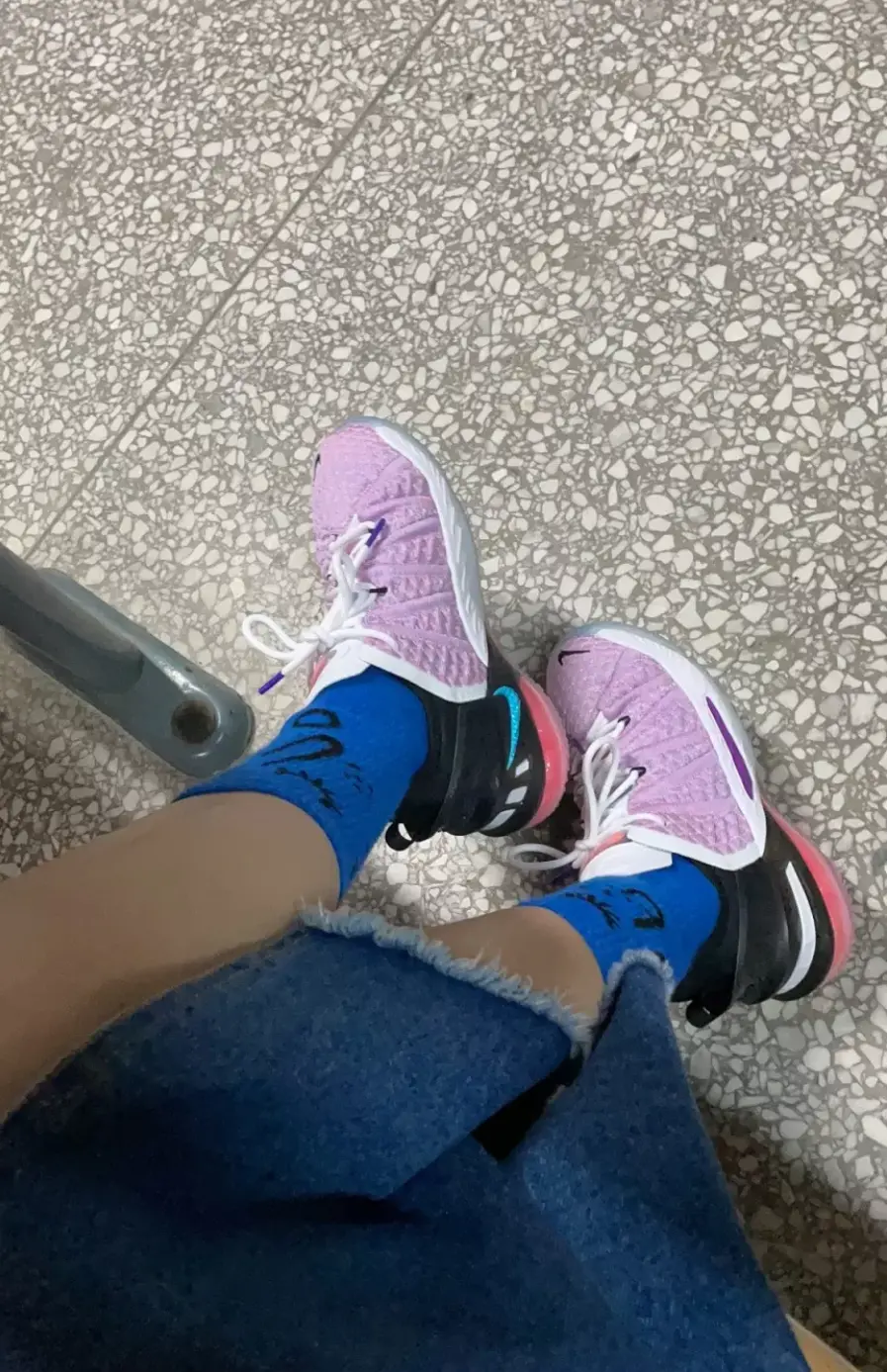 Giày Nike LeBron 18 GS 'Graffiti' CW2760-900 - Ảnh 3