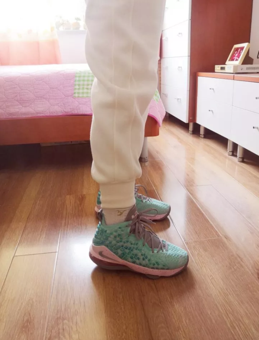 Giày Nike LeBron 17 GS 'South Beach' BQ5594-444 - Ảnh 5