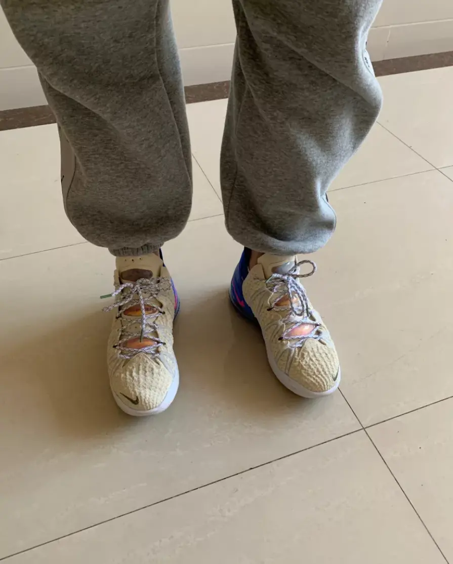 Giày Nike LeBron 18 'Los Angeles By Day' DB8148-200 - Ảnh 5