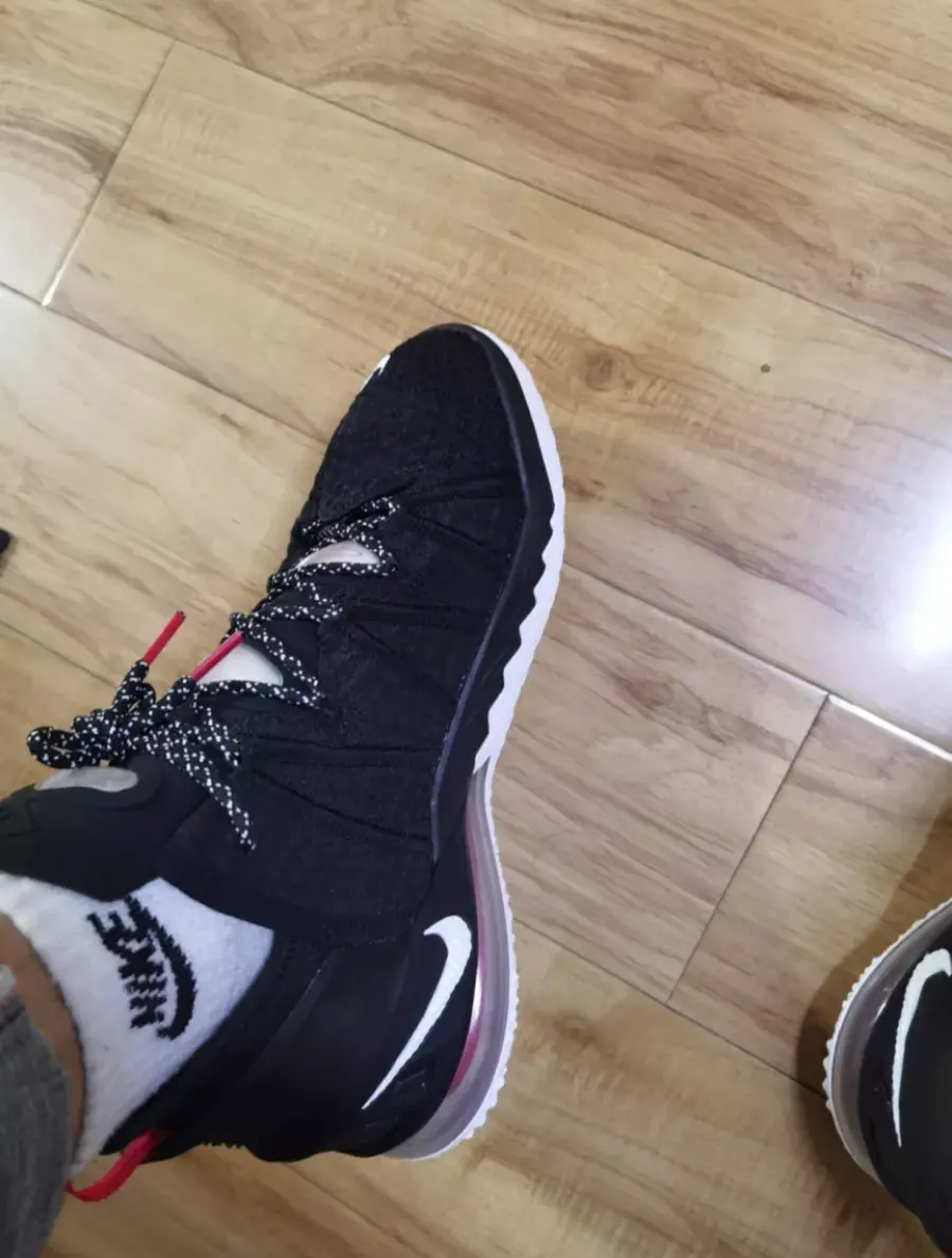 Giày Nike LeBron 18 'Black University Red' CQ9283-001 - Ảnh 3