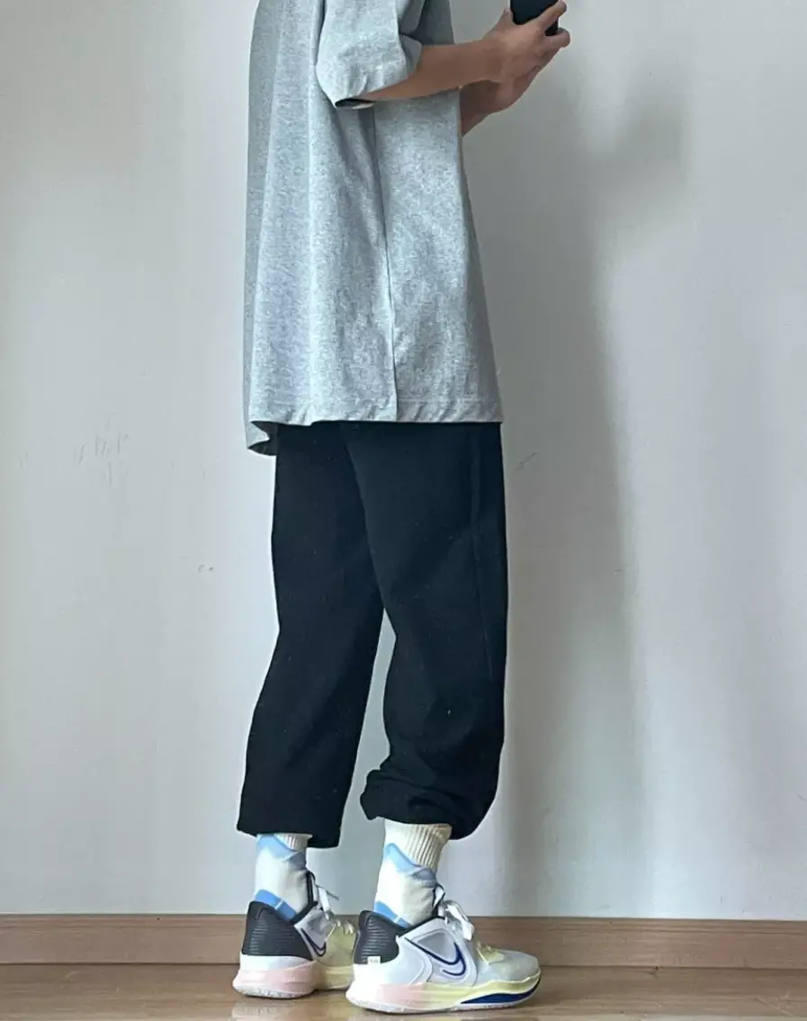 Alternative view of Giày Nike Kyrie Low 5 White Game Royal DJ6014-100