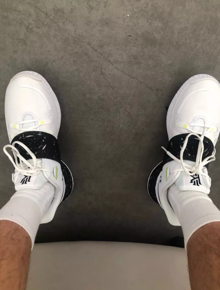 Giày Nike Kyrie Low 3 Team 'White Black' CW6228-101 - Ảnh 4