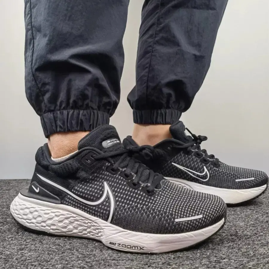 Giày Nike ZoomX Invincible Run Flyknit 2 'Black' DH5425-001 - Ảnh 5