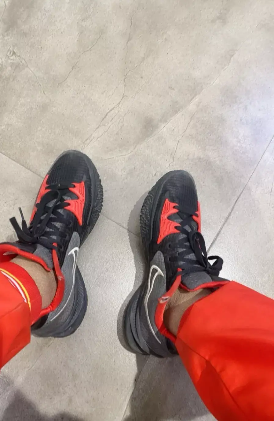Alternative view of Giày Nike Kyrie Low 4 'Bred' CW3985-006