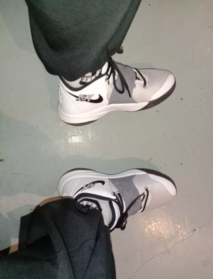 Giày Nike Kyrie Flytrap 3 GS 'White Black' BQ5620-102 - Ảnh 5