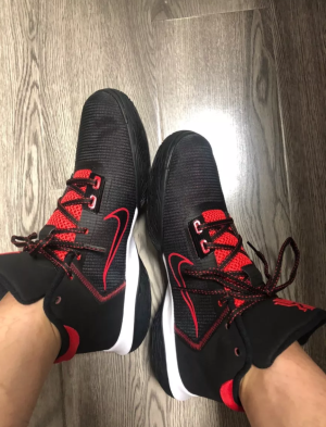 Alternative view of Giày Nike Kyrie Flytrap 4 EP 'Bred' CT1973-004