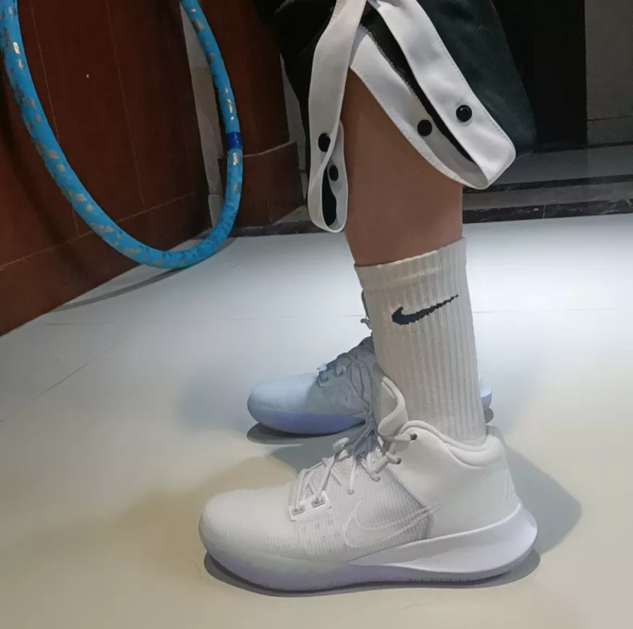 Giày Nike Kyrie Flytrap 4 'White Purple Pulse' CT1972-101 - Ảnh 5