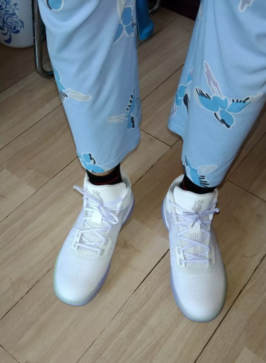 Giày Nike Kyrie Flytrap 4 'White Purple Pulse' CT1972-101 - Ảnh 4