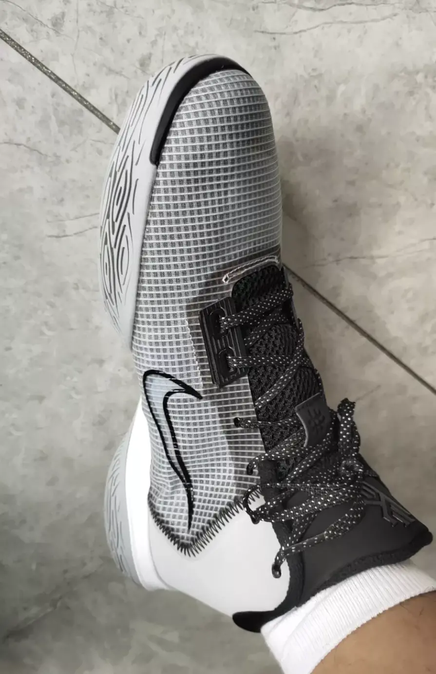 Alternative view of Giày Nike Kyrie Flytrap 4 EP 'Wolf Grey' CT1973-002