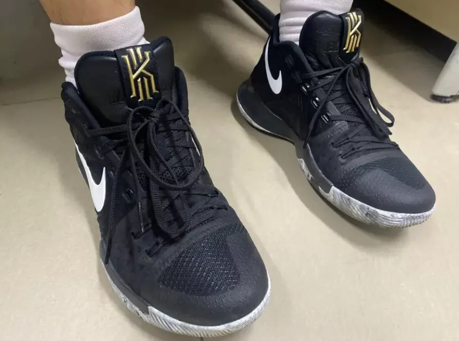Alternative view of Giày Nike Kyrie 3 BHM EP 852417-001