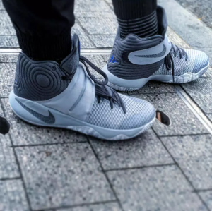 Alternative view of Giày Nike Kyrie 2 'Omega' 819583-004