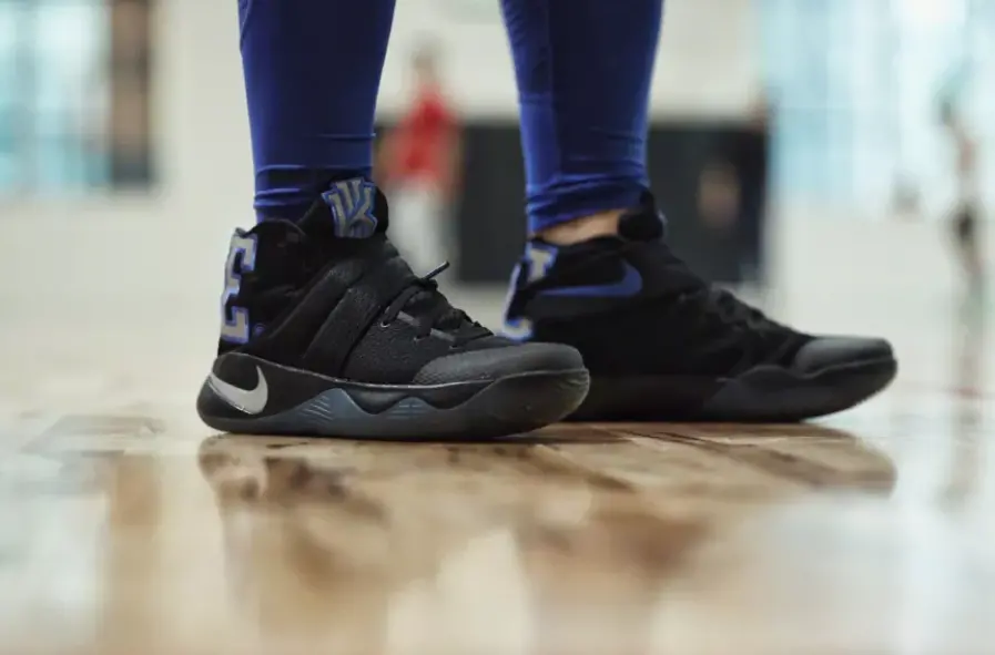 Alternative view of Giày Nike Kyrie 2 'Duke' 838639-001