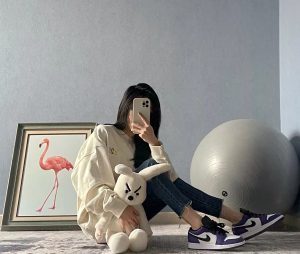 Alternative view of Giày Nike Air Jordan 1 Low 'Court Purple' 553558-500