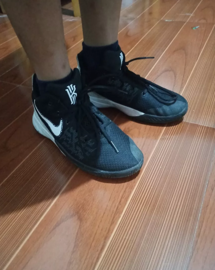 Giày Nike Kyrie Flytrap 2 GS 'Black White' AQ3412-001 - Ảnh 4