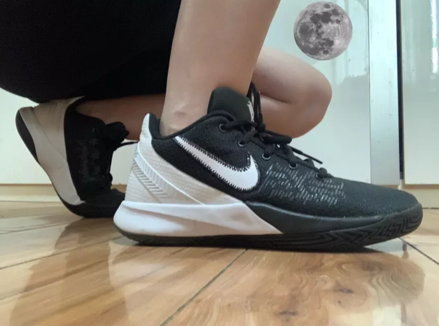 Giày Nike Kyrie Flytrap 2 GS 'Black White' AQ3412-001 - Ảnh 3