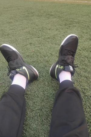 Alternative view of Giày Nike Kyrie Flytrap 3 EP 'Black Volt' CD0191-001