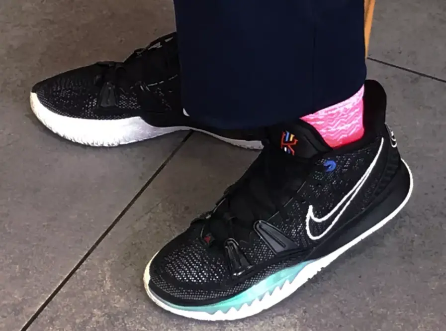 Alternative view of Giày Nike Kyrie 7 'Brooklyn' CQ9326-002