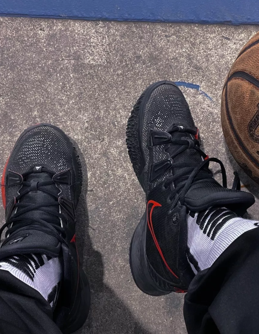 Giày Nike Kyrie 7 'Bred' CQ9326-001 - Ảnh 4