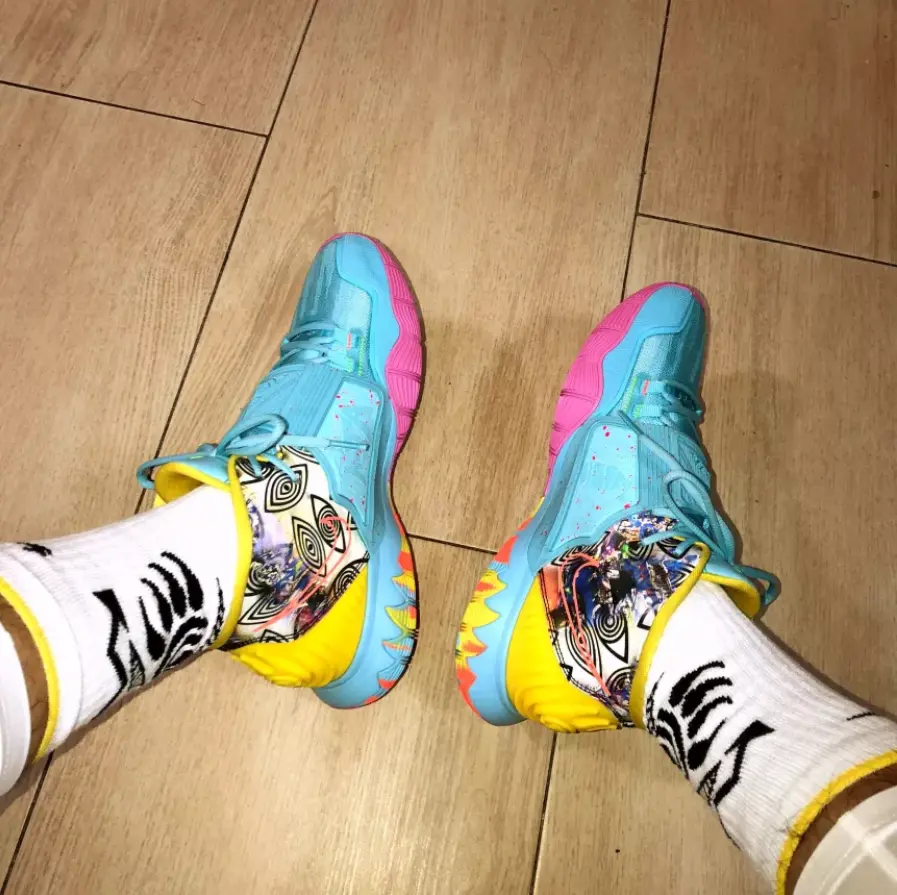 Alternative view of Giày Nike Kyrie 6 'Pre-Heat Miami' CN9839-404