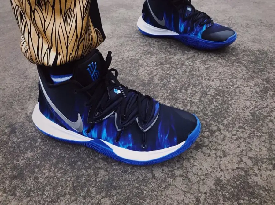 Alternative view of Giày Nike Kyrie 5 'Duke' CI0306-901
