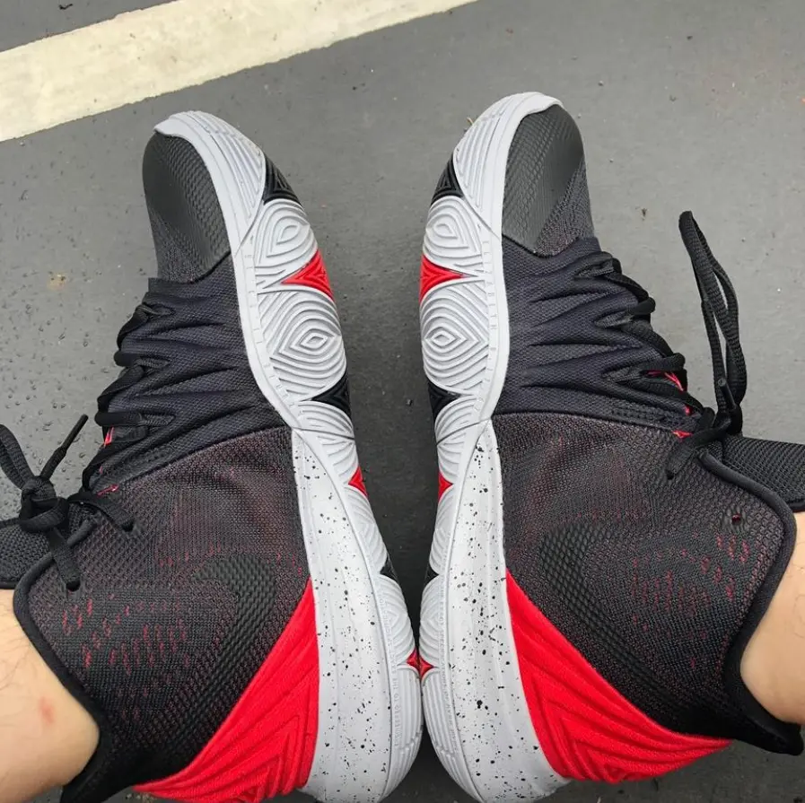 Giày Nike Kyrie 5 'Bred' AO2918-600 - Ảnh 3