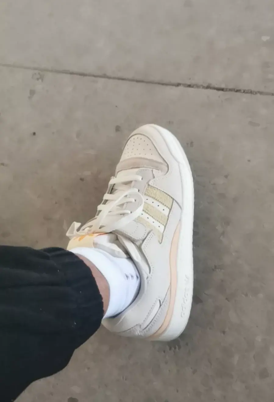 Alternative view of Giày Adidas Originals Forum 84 Low 'White Cream' HQ6332
