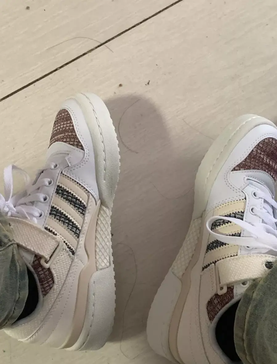 Alternative view of Giày Adidas Forum Low 'Beige' GX2174