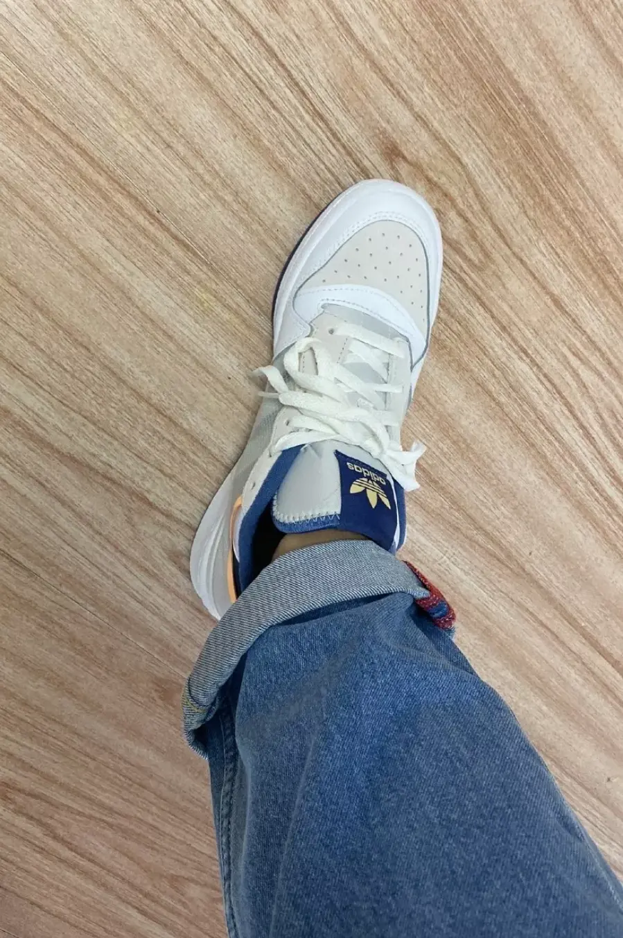 Alternative view of Giày Adidas Forum Low TT 'White Crew Blue' FY4967