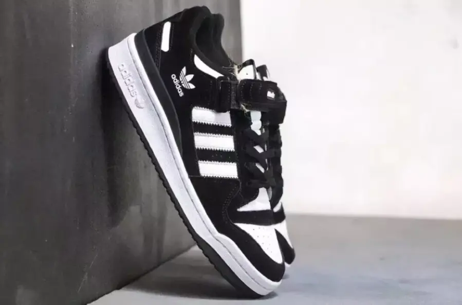Alternative view of Giày Adidas Forum Low 'Black White' GW0695
