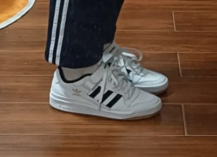 Alternative view of Giày Adidas Forum Low 'White Black' H01924