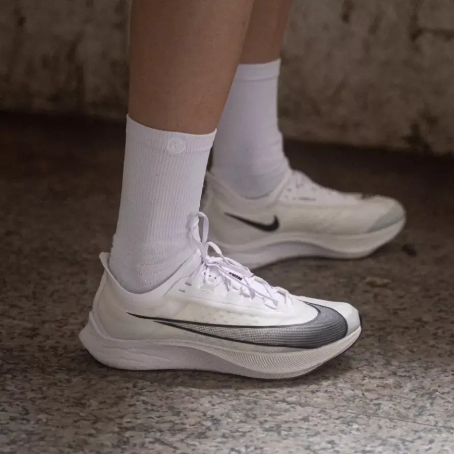 Giày Nike Zoom Fly 3 'White Black' AT8240-100 - Ảnh 4